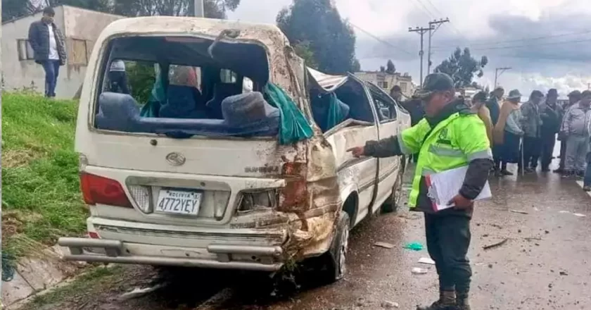 Accidente de tránsito en la carretera La Paz – Copacabana deja un muerto