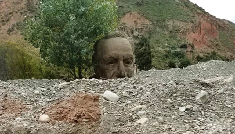 «Cabeza de Zepita» de Andrés de Santa Cruz: enterrada por la lluvia y la arena