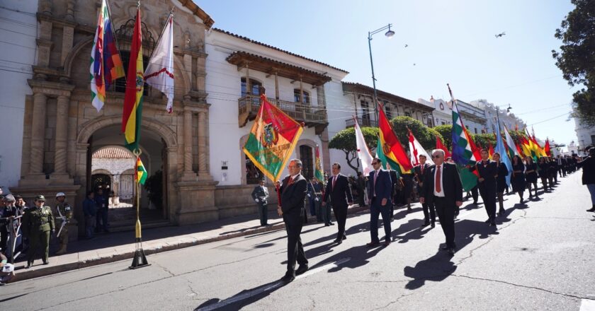 Chuquisaca: Ministerio Público rinde homenaje a los 215 años del Primer Grito Libertario de América