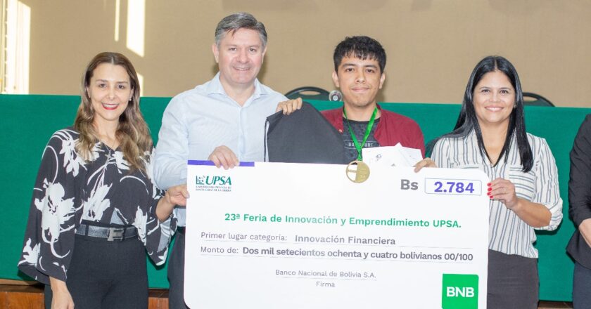 BNB promueve el talento joven en la Feria de Innovación y Emprendimiento de la UPSA