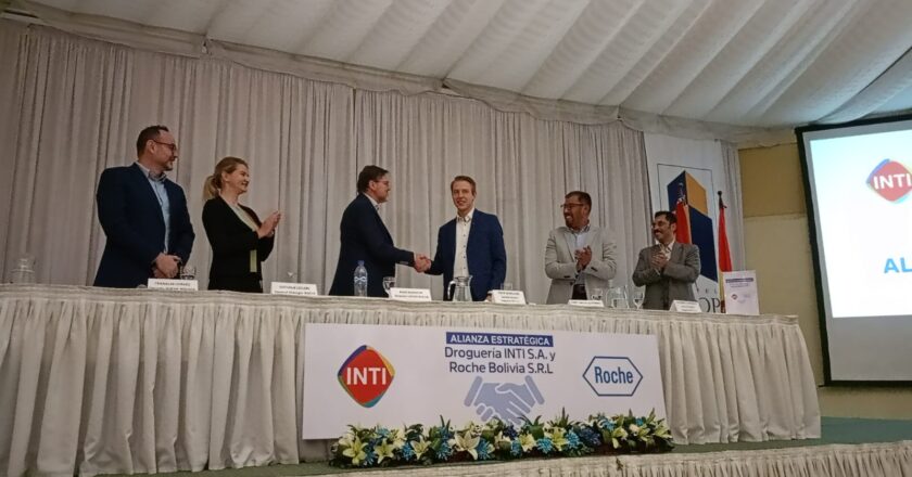 INTI y Roche sellan alianza para llegar con medicamentos innovadores a más pacientes en Bolivia