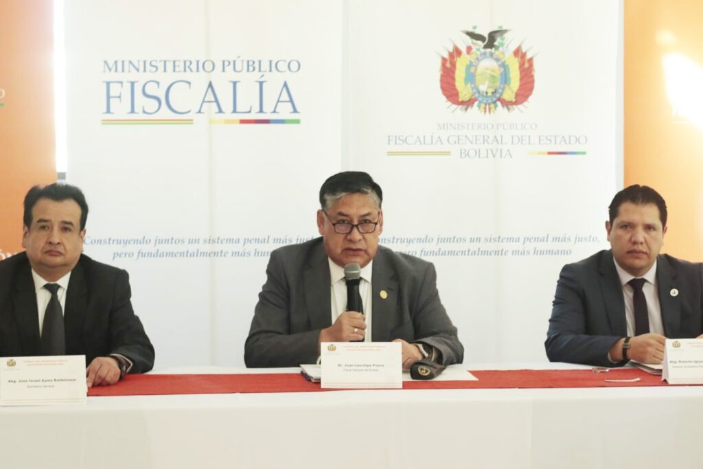 Lanchipa evalúa los avances y logro que consolidan el modelo de Gestión Fiscal en Sesión Ordinaria del Consejo del Ministerio Público