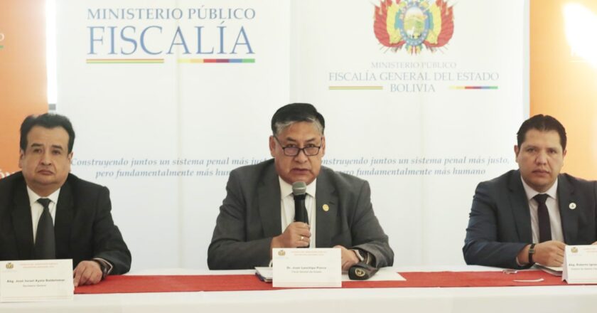 Lanchipa evalúa los avances y logro que consolidan el modelo de Gestión Fiscal en Sesión Ordinaria del Consejo del Ministerio Público