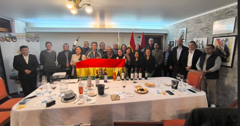 Bolivia promociona en Perú la “Cata de Vinos & Singanis de Altura”