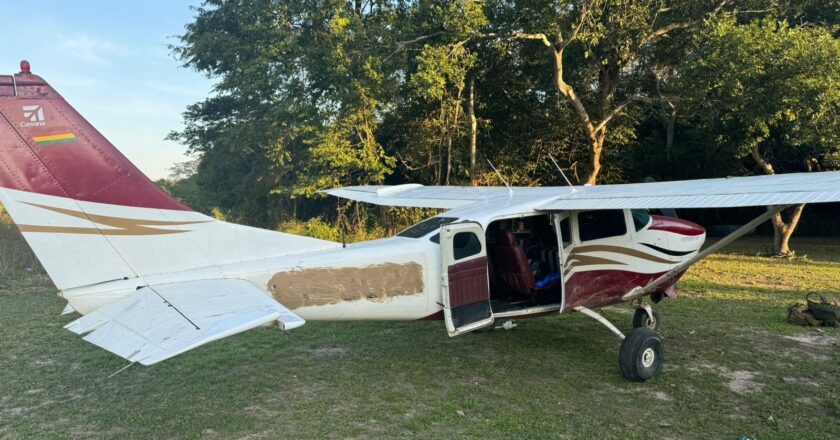 Beni: incautan más de 416 kilos de cocaína en una pista clandestina en la provincia de Moxos