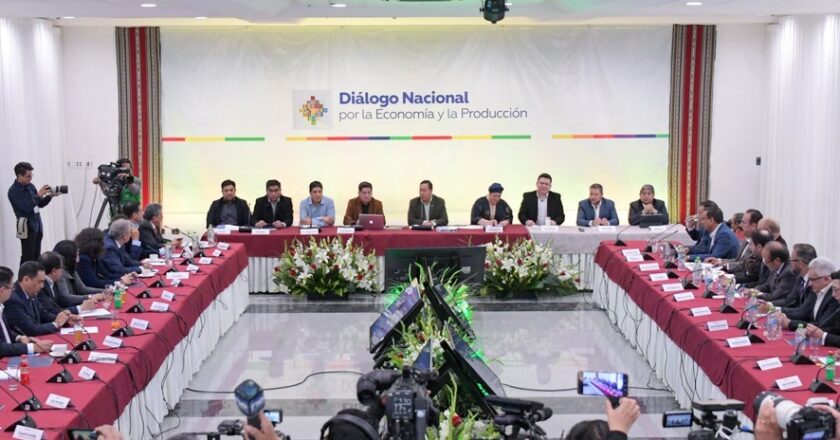 Diálogo Económico impulsa exportaciones y destrabar créditos y financiamiento externo