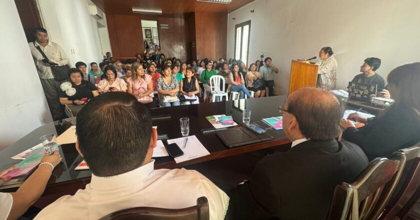 Fiscal Departamental de Santa Cruz participa del foro ciudadano sobre el código niña, niño y adolescente