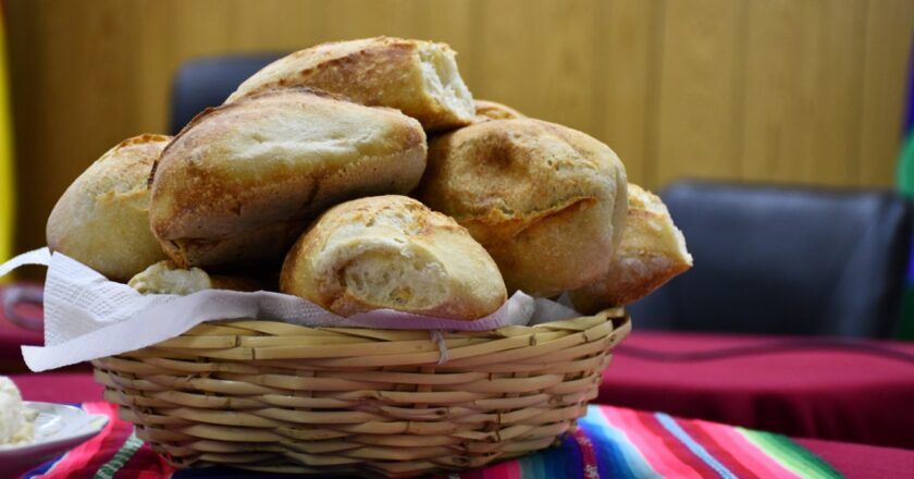 Panaderos celebran su día y garantizan “pan de batalla” a precio justo a través de Emapa