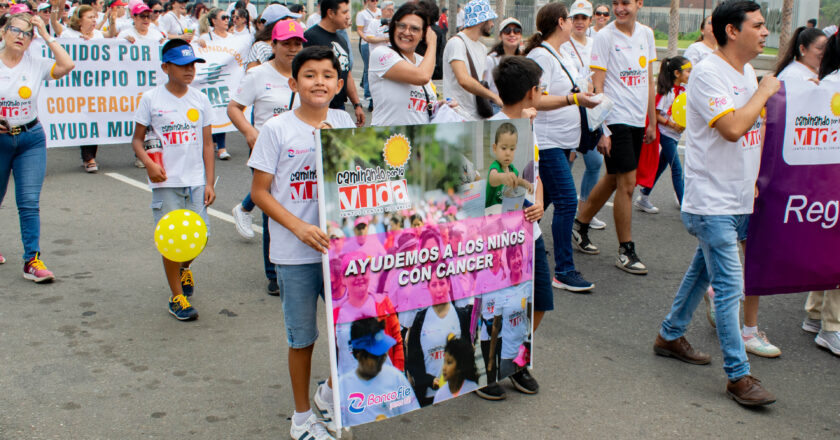 Campaña “Caminando por la Vida” a favor de niñas y niños con cáncer congregó a más de 2.500 personas en Santa Cruz