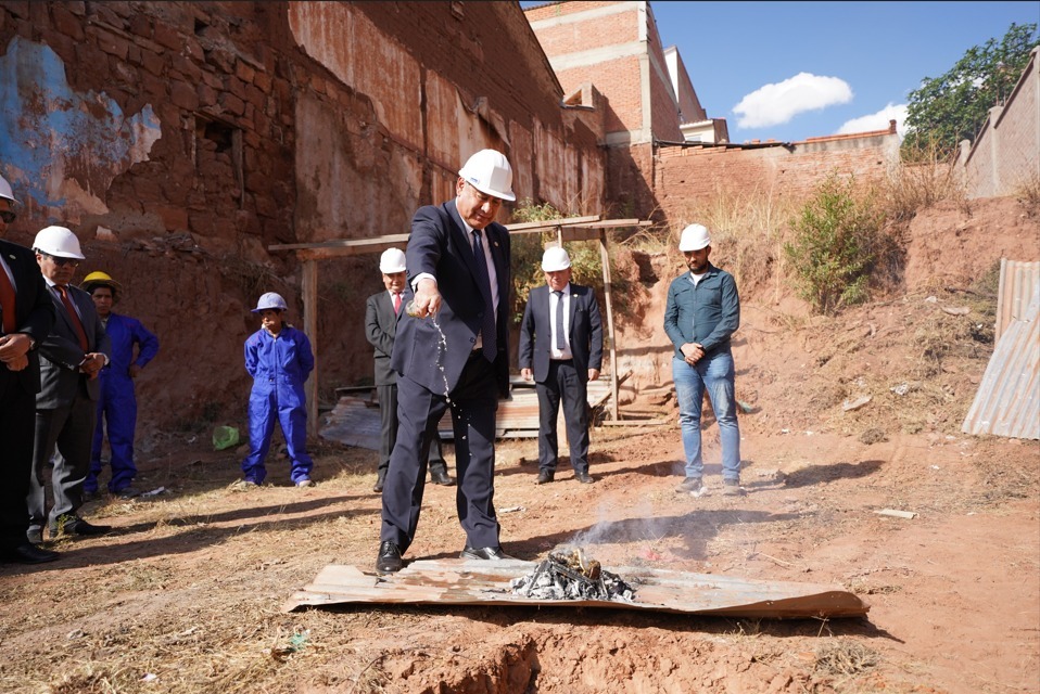 Lanchipa da inicio a la construcción del edificio de Lucha Contra la Violencia para la Fiscalía de Chuquisaca, EFE e IDIF