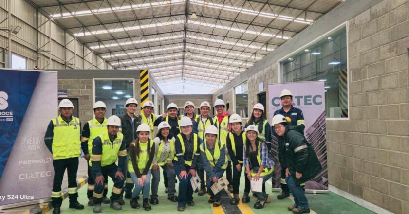 CIATEC de SOBOCE abre sus puertas a estudiantes destacados de la carrera de Ingeniería de la Universidad Católica Boliviana