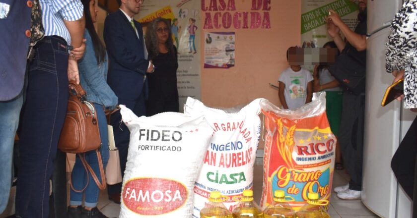 En un gesto de solidaridad la Fiscalía Departamental de  Chuquisaca entregó víveres al centro de acogida de Muyupampa