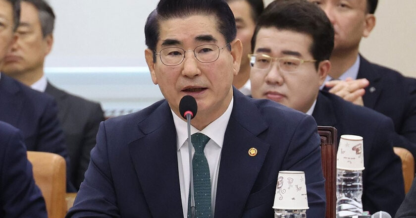 El ministro de Defensa de Corea del Sur presenta su dimisión y pide perdón por la ley marcial