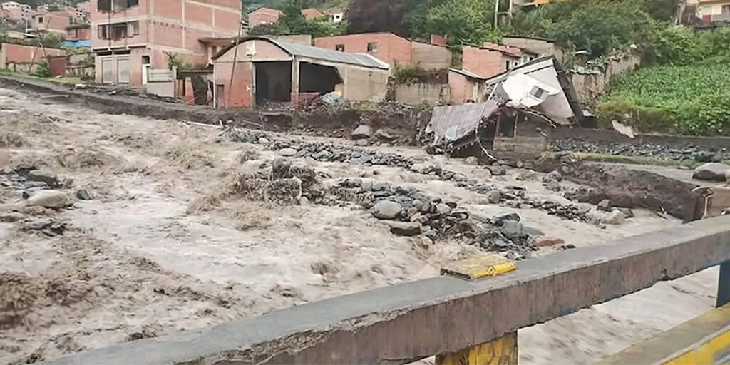 LLUVIAS TORRENCIALES