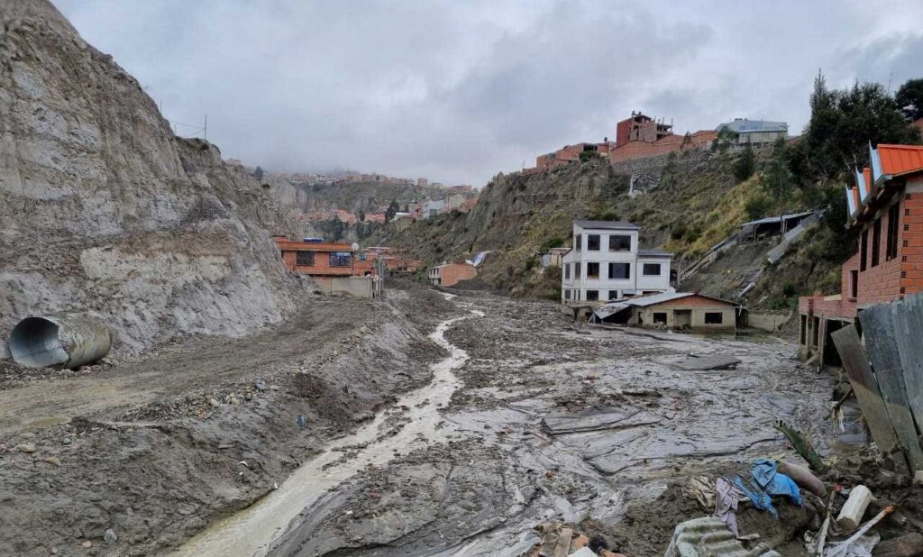 BAJO LLOJETA