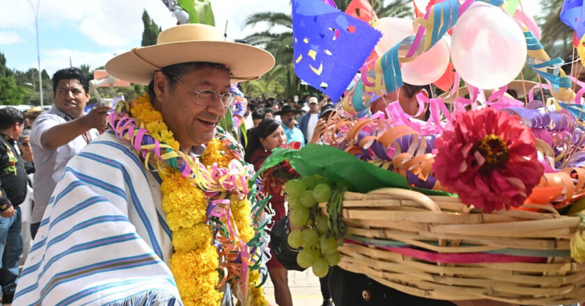 Presidente Arce recibe el título de ‘Compadre del Bicentenario’ en Tarija 