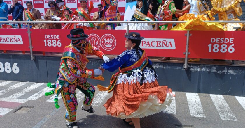 La llegada del Ch’uta marca el inicio de las actividades del Carnaval Paceño 2025 junto a Paceña 