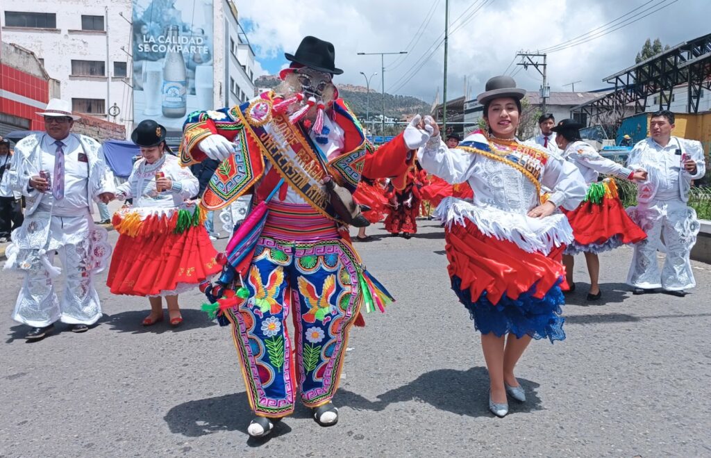 CARNAVALES PACEÑA