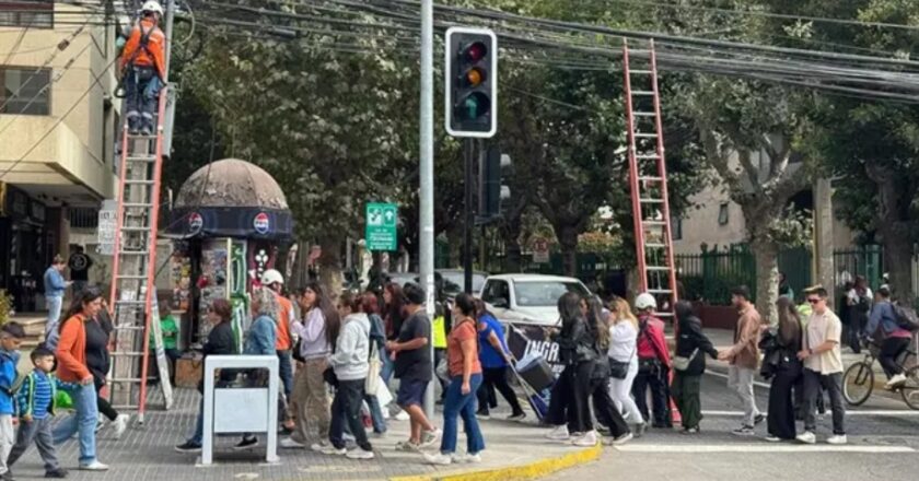 Chile declara el estado de excepción y toque de queda por el apagón masivo